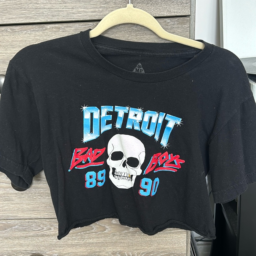 Detroit bad boys crop top